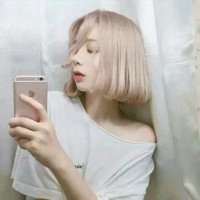 女人是英雄